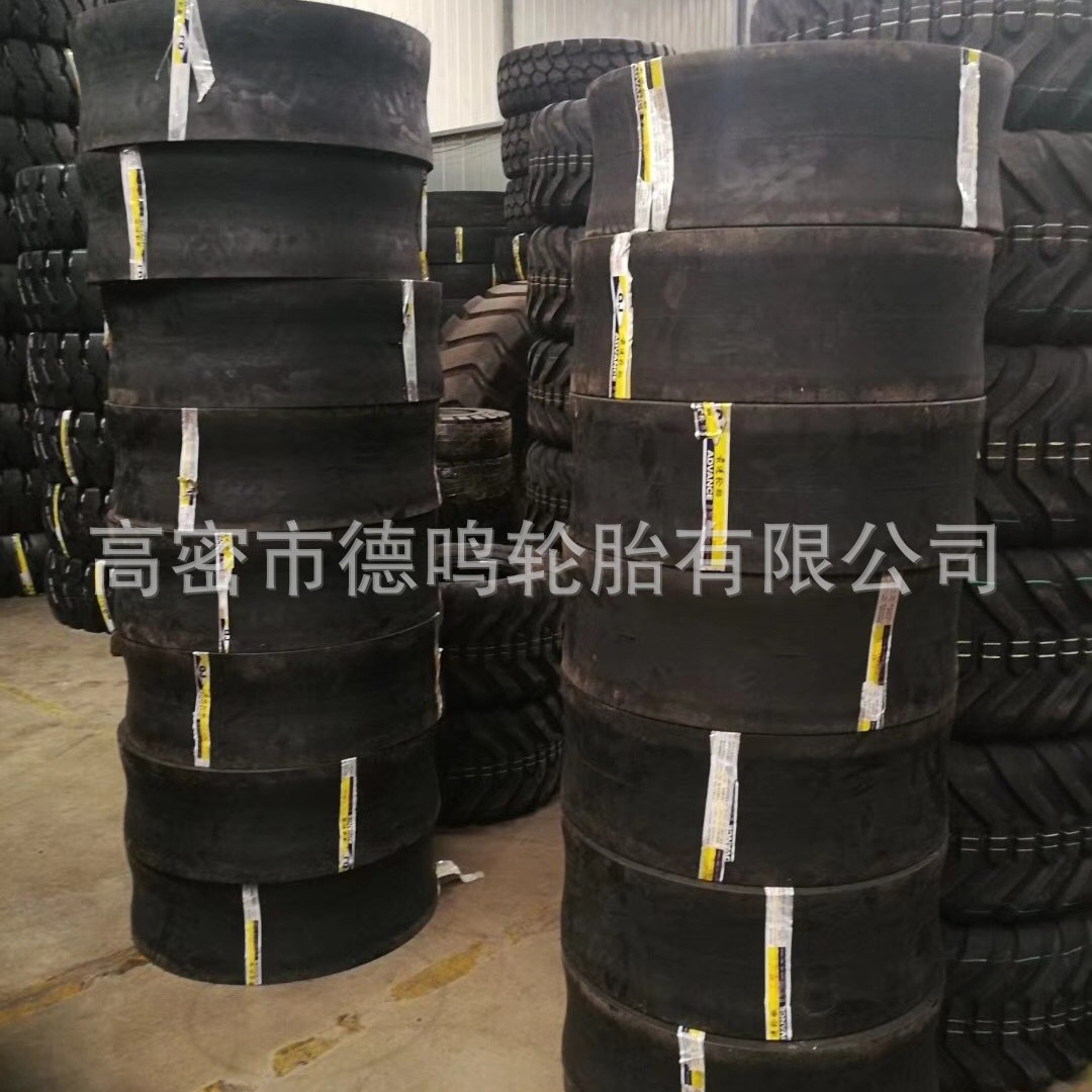 Rueda de goma rodillo liso neumático 9,5/65-15 ingeniería placa ligera neumático engrosamiento y fortalecimiento 10,0/80-16