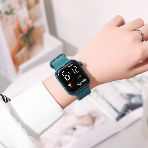  new foreign trade cross-border new LED digital display couples, students and children universal waterproof electronic watch