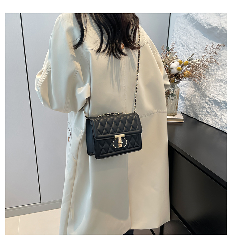 2024 neue Modische Lock Handheld frauen Koreanische Ausgabe Beliebte Lingge Stickerei Gewinde Einzigen Kreuz Schulter Kleine_voghion.com