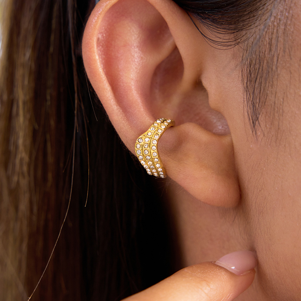Wanxing Europa y los Estados Unidos ondas de diamante de oro 18 quilates pendientes de acero inoxidable ligero lujo joyas transfronterizas de alto nivel nicho de diseño pendientes