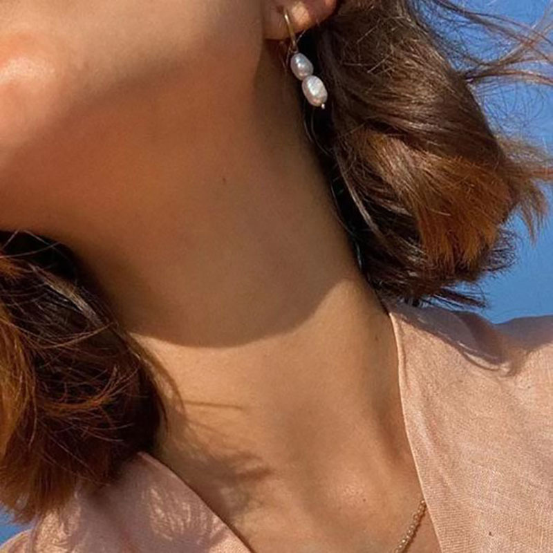 1 Pair Quantity Business Occasion 302 Stainless Steel, Freshwater Pearl Material PVD Coated 18K Gold Plated Round 302 Stainless Steel Freshwater Pearl Elegant Simple Style Waterproof Non Tarnish Earrings