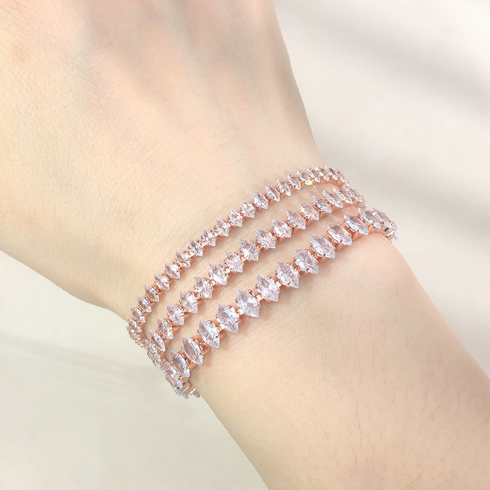 10g Weight Zircon Inlay Material Bracelets Classification 1 Piece Quantity Daily Occasion Copper Material Eye Pattern Women'S Gender Inlay Design Simple Style Style Simple Style Eye Copper Inlay Zircon Bracelets 1 Piece 17