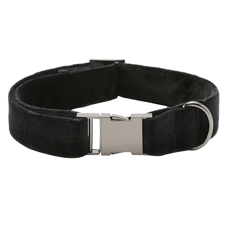 Manufacturer's supply of personalized lettering to prevent loss of the hot selling dog collar black velvet dog walking leash spot wholesale