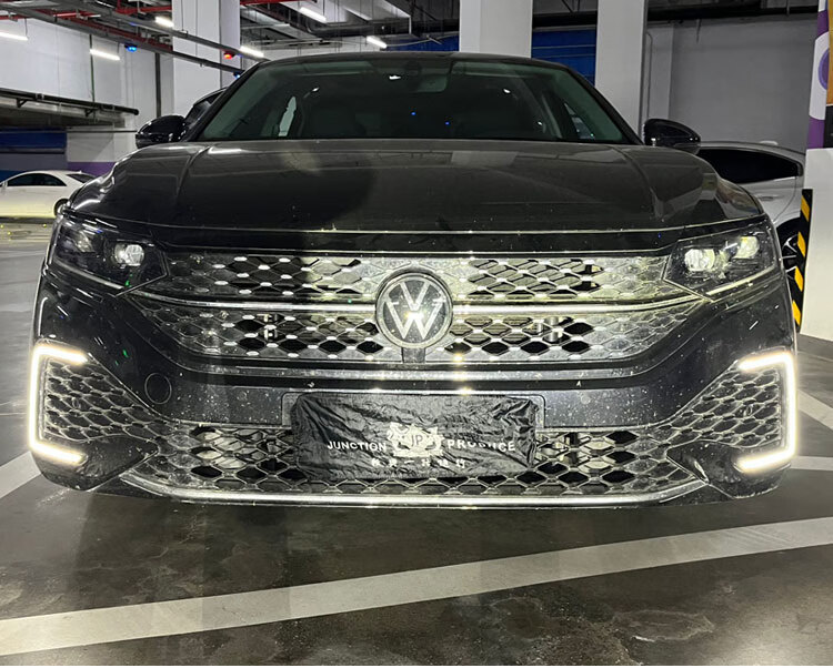 Suitable for 22-26 Models of Volkswagen Passat Daytime Running Lights and Front Fog Light Frame Modification Led Daytime Running Lights Decorative Lights