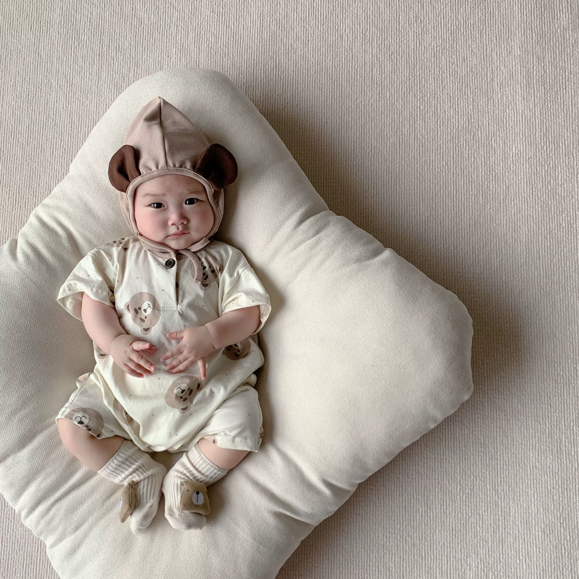 Летний комбинезон для малышей в корейском стиле 2025 года, с принтом медведя по всей поверхности, комплект для прогулок