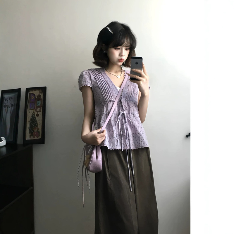 Korean Style Pure Desire Floral Top for Women, Summer Light Purple V-Neck Lace-Up Waist-Cinching Slimming Lace Short Shirt