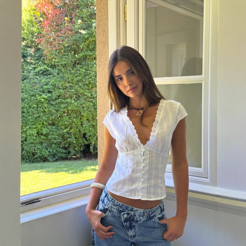 In-Stock 2025 Cross-Border Foreign Trade New Amazon Hot-Selling White V-Neck Lace Embroidered Slim-Fit Short Top