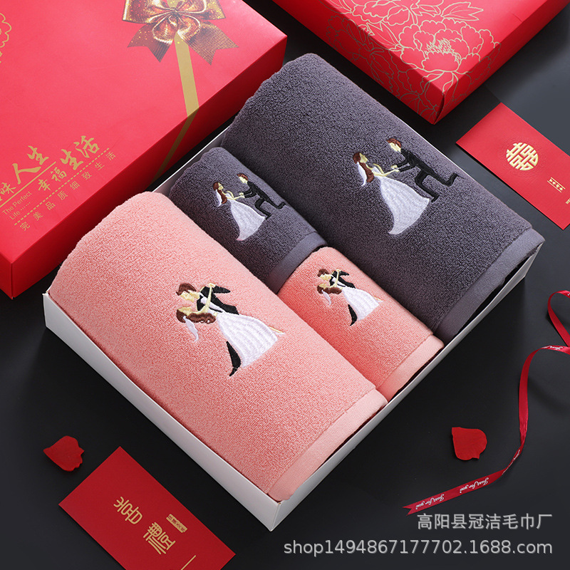 Свадебное платье из четырех частей