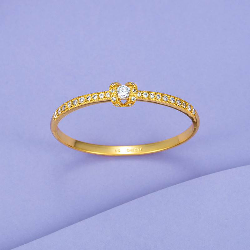 Xuping joyas europeas y estadounidenses joyas transfronterizas brazaletes de aleación simple pulsera de latón invierno pulsera joyas mujeres al por mayor