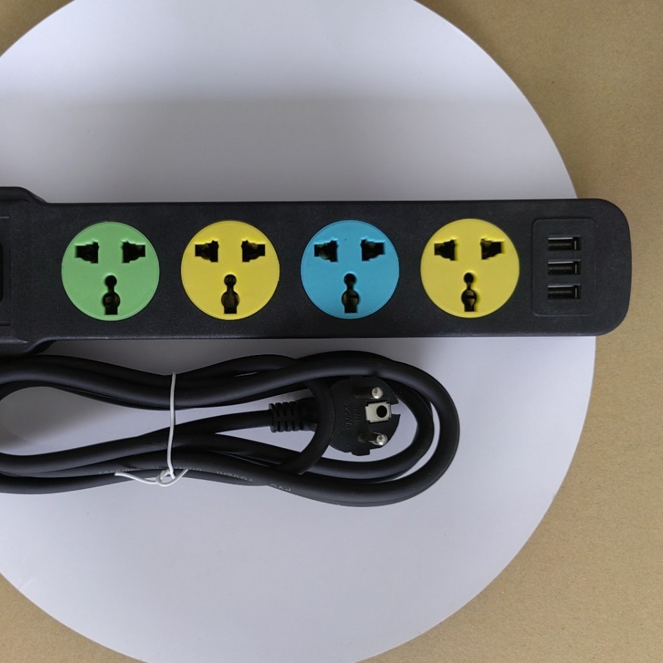 Regleta de Enchufes con Interruptor para Comercio Transfronterizo, Venta al por Mayor, Extensión de Enchufe Multi-toma, USB Inteligente, Aplicable en Múltiples Países