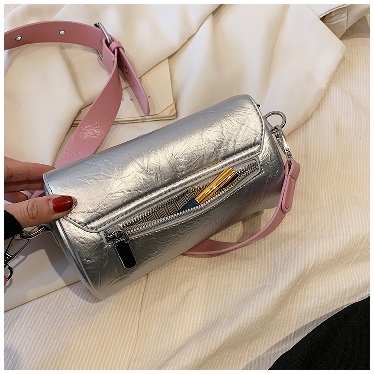 Net Red Ladies Small Bag Exquisite Cylinder Bag 2023 New Fashion Niche High-level simple contrast color messenger bag_voghion.com