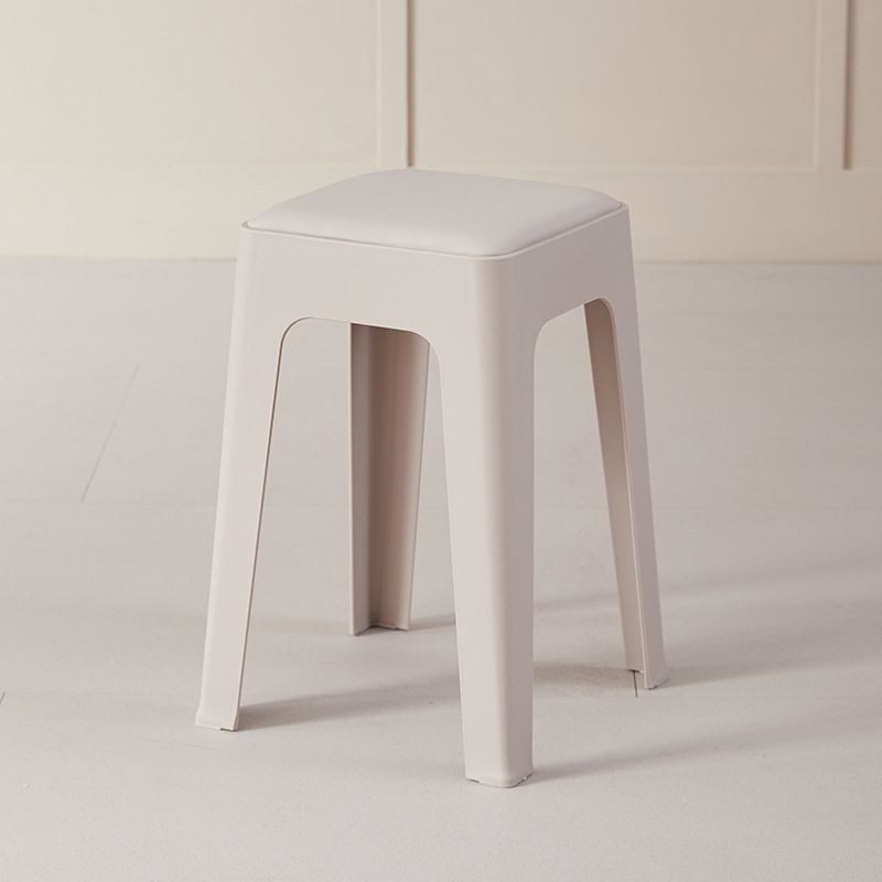 Taburetes cuadrados simples, taburetes casuales, sala de estar, comedor, paquetes blandos, taburetes altos apilables, cómodos taburetes de plástico para sentarse
