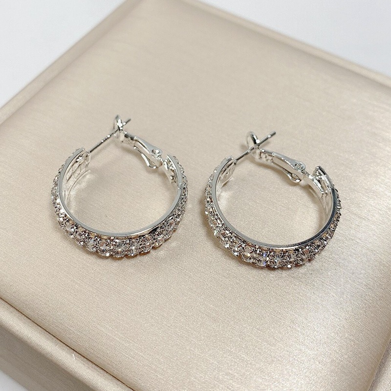 Silver circle earrings