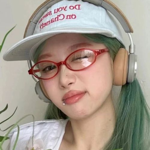 New retro small frame small face hot girl glasses frame student female anti-blue light glasses plain makeup artifact oval shape