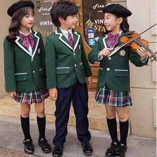 С�W���¿��׃��@�@���Gɫ�������bӢ���L���С�W��У���ﶬ�b