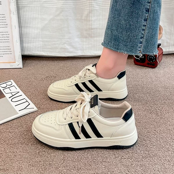 Thick-soled Versatile White Shoes Women's 2024 New Summer Retro Leather Heightened Sports Casual Sneakers Comfortable Versatile