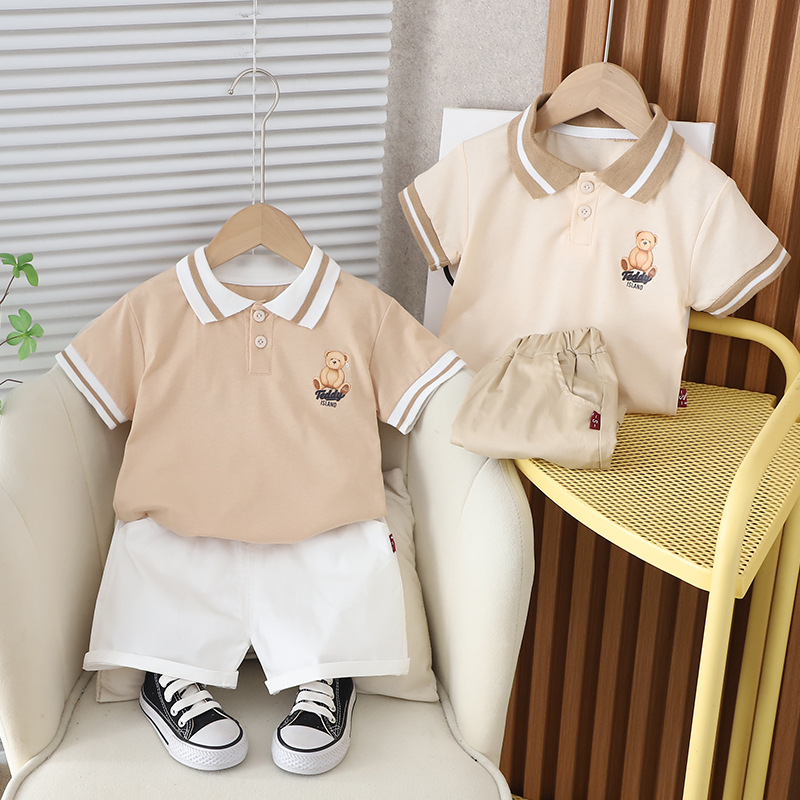 Stylish short-sleeved boys' summer set, trendy letter bear short-sleeved set for toddlers, perfect for street style. Drop shipping available.