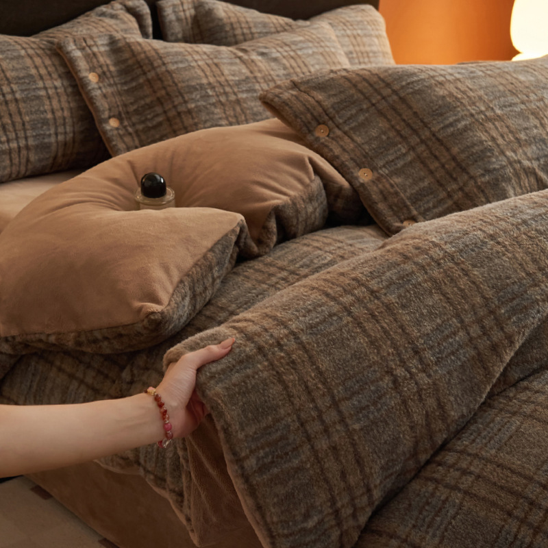 Invierno de alpaca cálida y leche de cachemira gruesa cuatro piezas nuevas sábanas de franela de coral cubierta de colchón de tres piezas