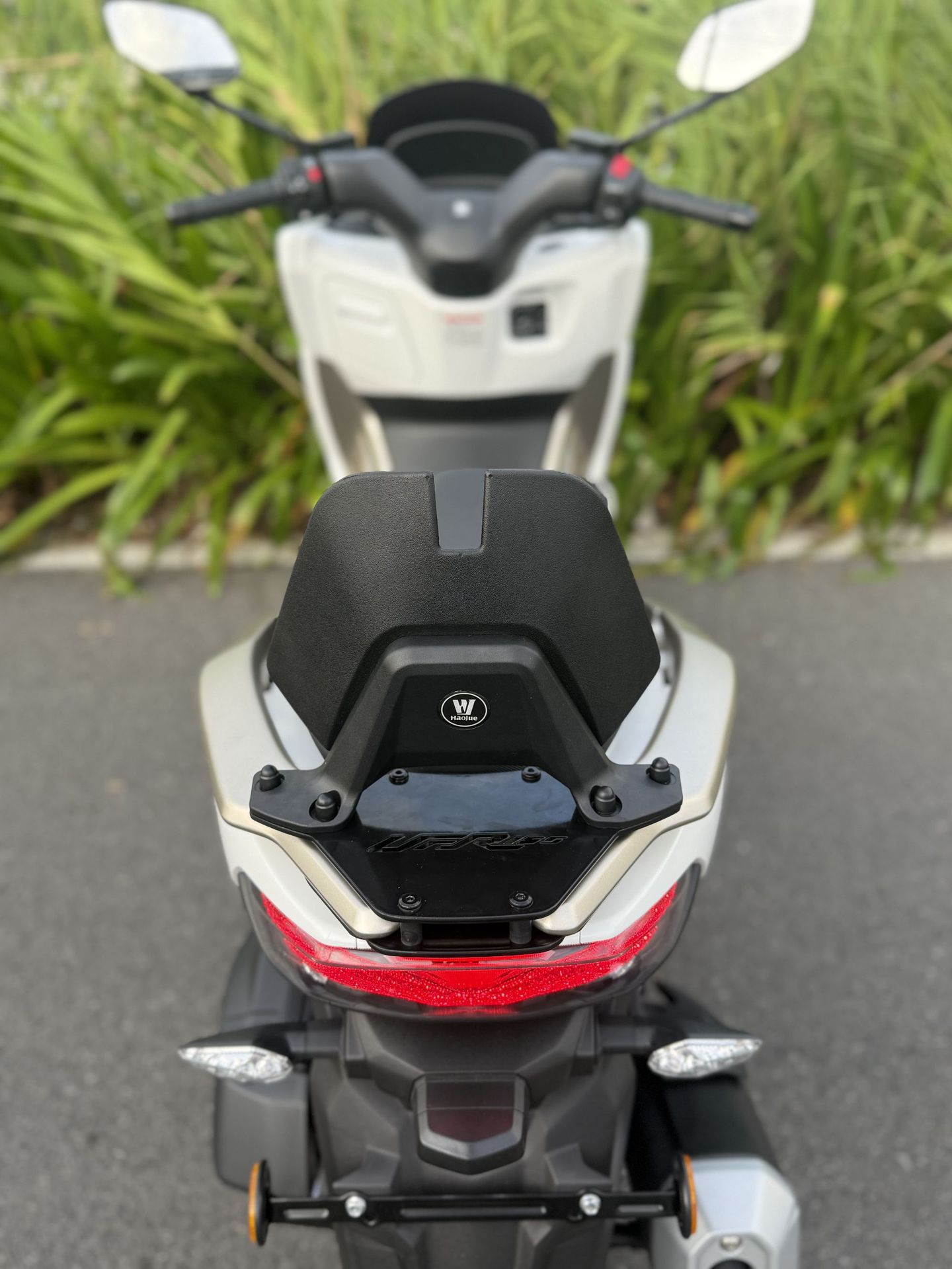 Suitable for Haojue Ufr150 Backrest Modified Ufr with Rear Passenger Backrest and Rear Passenger Lumbar Support for Non-Destructive Installation