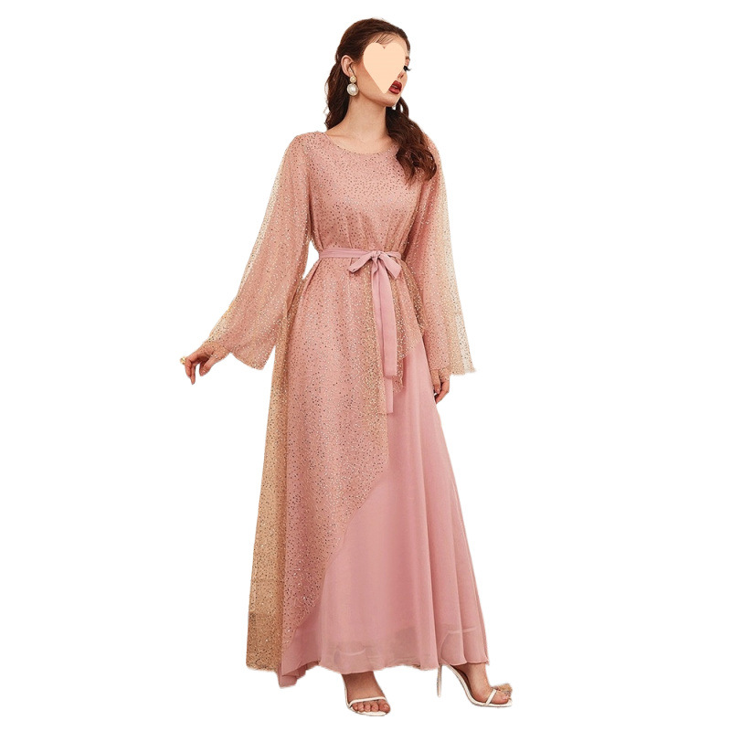 Abito lungo da festa in stile arabo malese con paillettes rosa e inserti in rete, ispirato alle fate del sud-est asiatico._voghion.com
