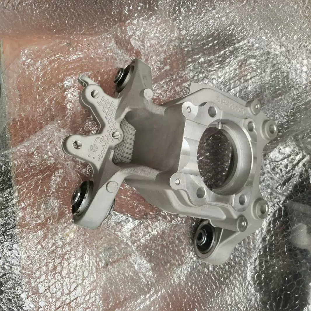 Правый задний поворотный кулак для Liberty 2014-2018, левый подшипник 5090072AE