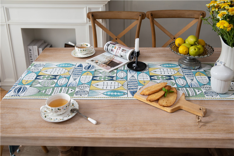 Tovaglia in poliestere con nappe in ciniglia a piccoli pesci verdi annuali, runner da tavola fresco_voghion.com