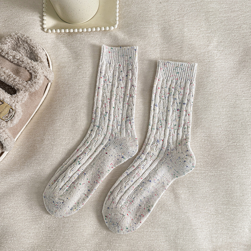 Calcetines de invierno y invierno para mujeres, calcetines de calentamiento más gruesas y calcetines de invierno para mujeres con doble aguja.