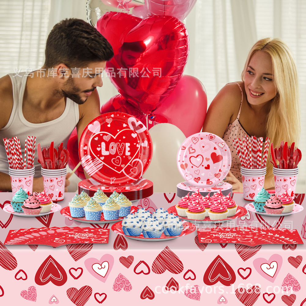 2025 Día de San Valentín decoración de la fiesta amor rojo bandeja de papel desechable taza de papel toalla set de cubiertos de fiesta