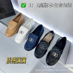 小香风翻盖金属书包扣乐福鞋女2025春秋新款菱格厚底黑色小皮鞋女