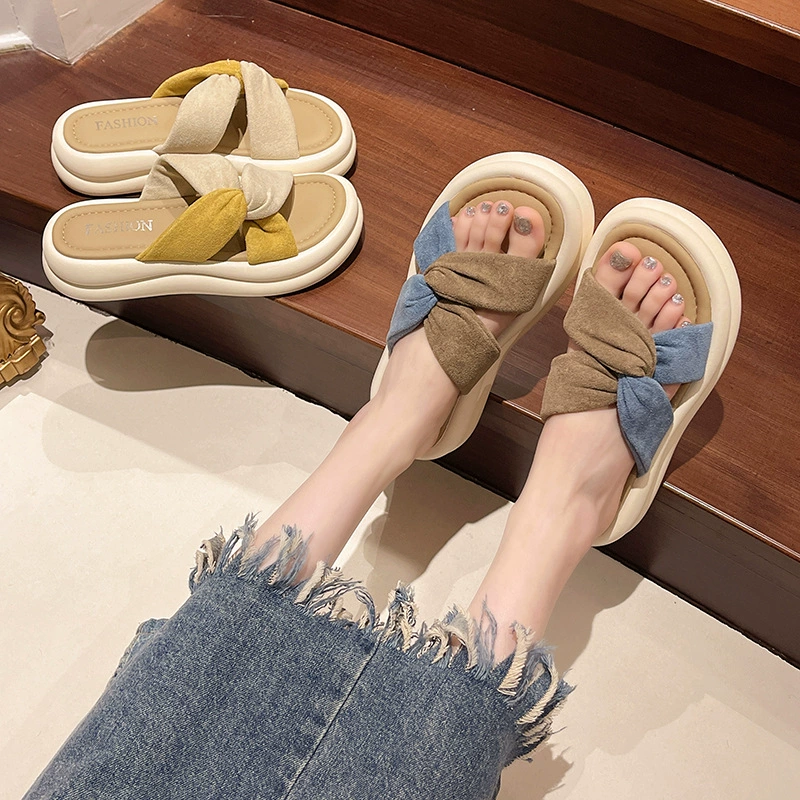 Summer beach slippers for leisure