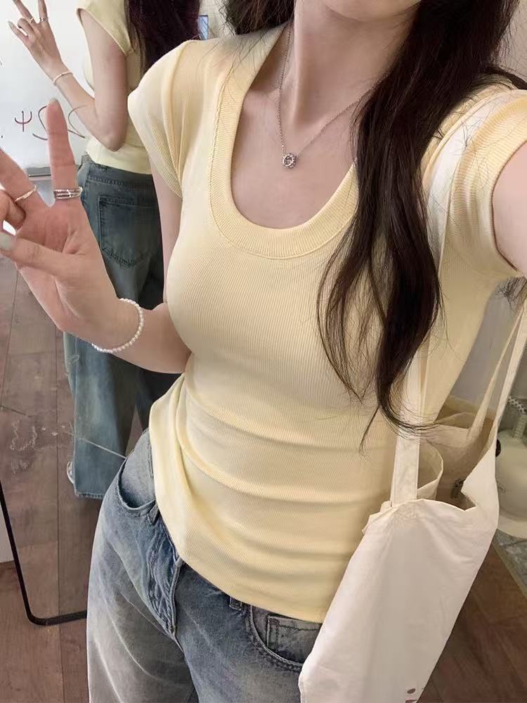 阿诗蜜软糯薄款U领短袖冰丝针织衫T恤女修身半袖打底衫上衣女