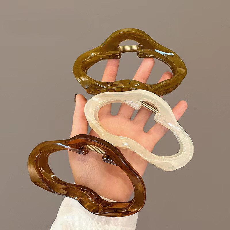 Women's Casual Simple Style Clouds Plastic Hair Claws display picture 6