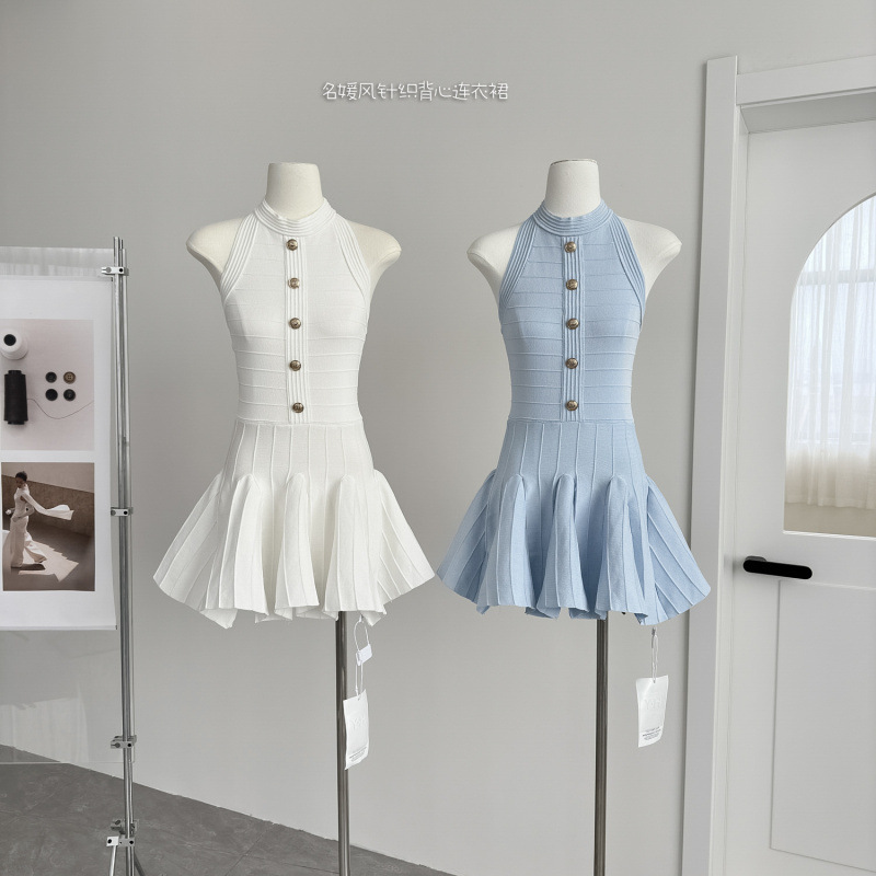 Schnei Moon's Noble Lady Style Knitted Vest Dress for Women, Short and Slim Fit, with an Elegant and High-End Feel Schnei Moon's Noble Lady Style Knitted Vest Dress for Women, Short and Slim Fit, with an Elegant and High-End Feel