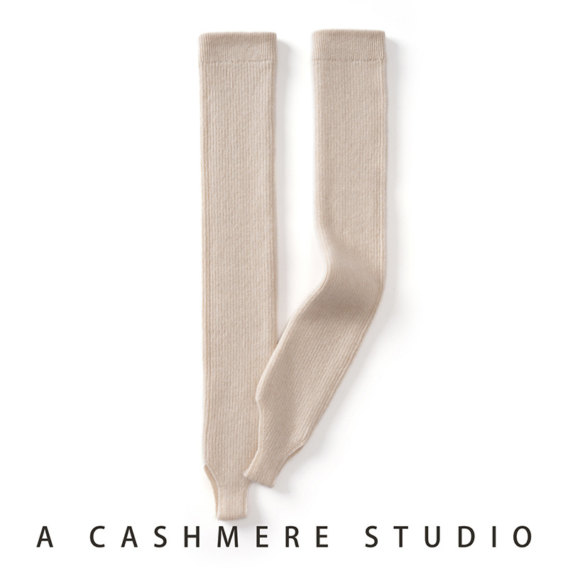 100% pure cashmere knee pads, designed to protect and warm the knee joints, suitable for both men and women, and ideal for those with cold legs in autumn and winter