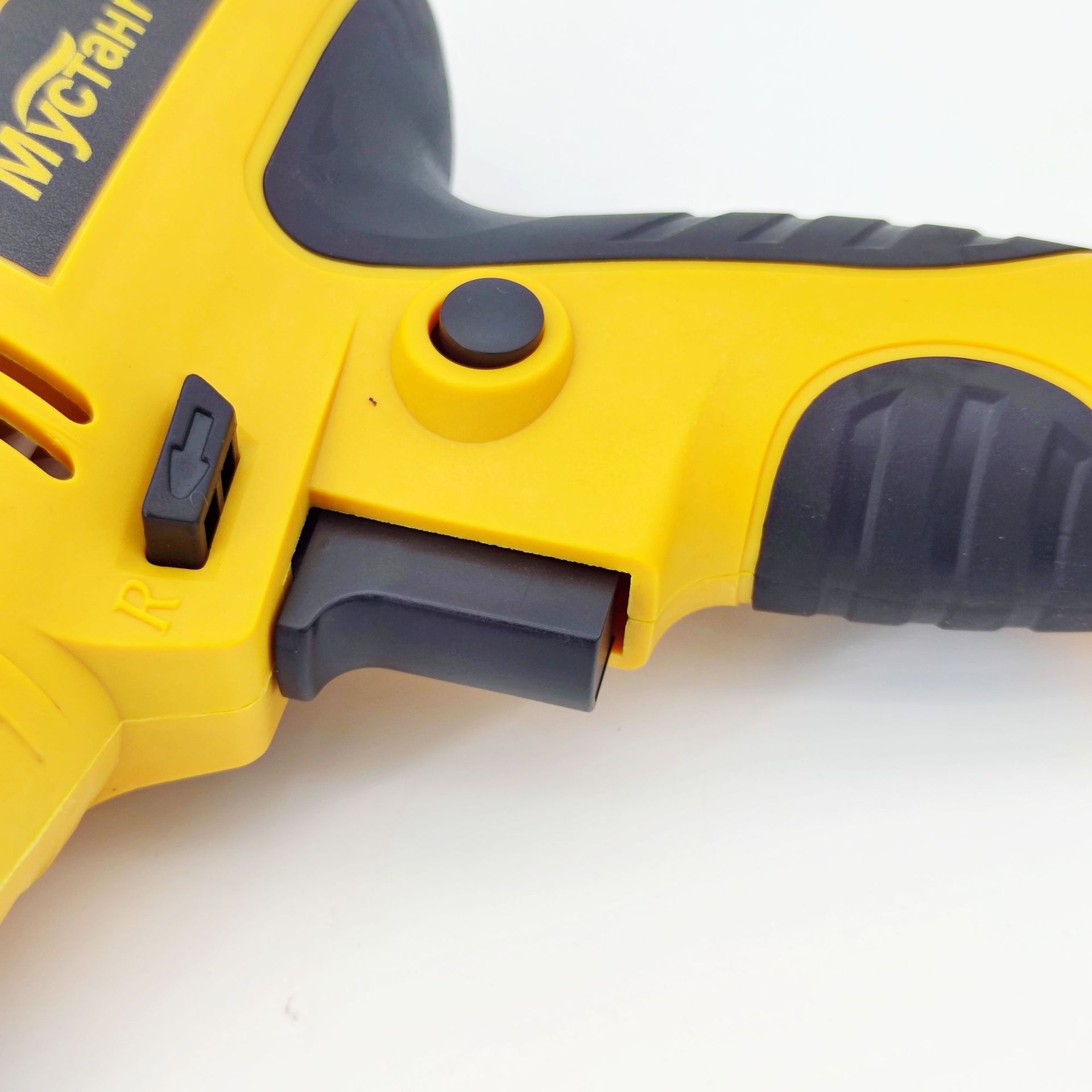 c242f4f99fb23af916669449231257