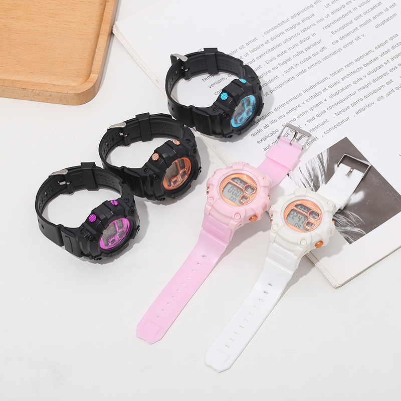 欧美运动儿童电子表 电镀多功能夜光户外登山表 男女学生休闲腕表详情图1