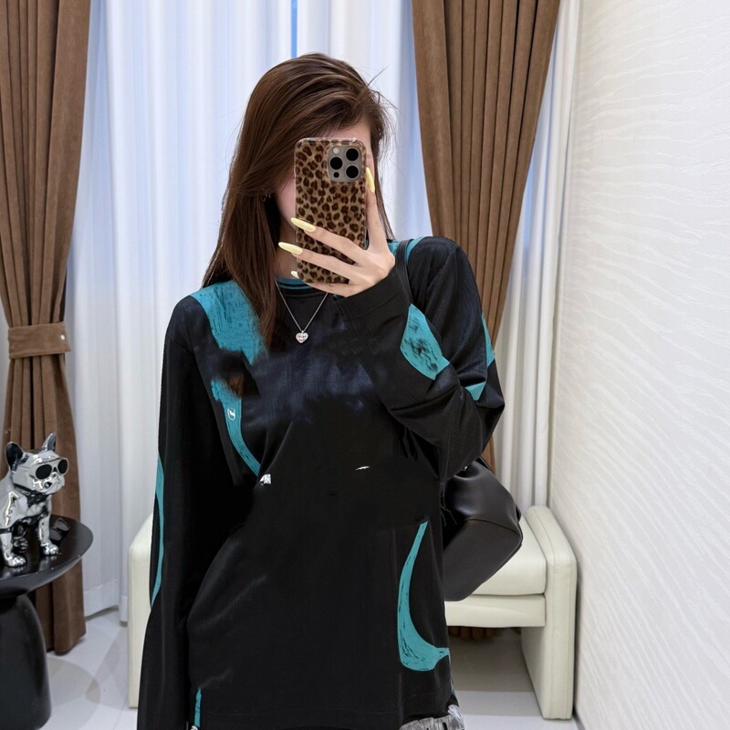 080505 Satin Glossy Digital Print Bow Long Sleeve T-shirt for Men and Women, Summer Silky Design, Loose Casual Style 080505 Satin Glossy Digital Print Bow Long Sleeve T-shirt for Men and Women, Summer Silky Design, Loose Casual Style