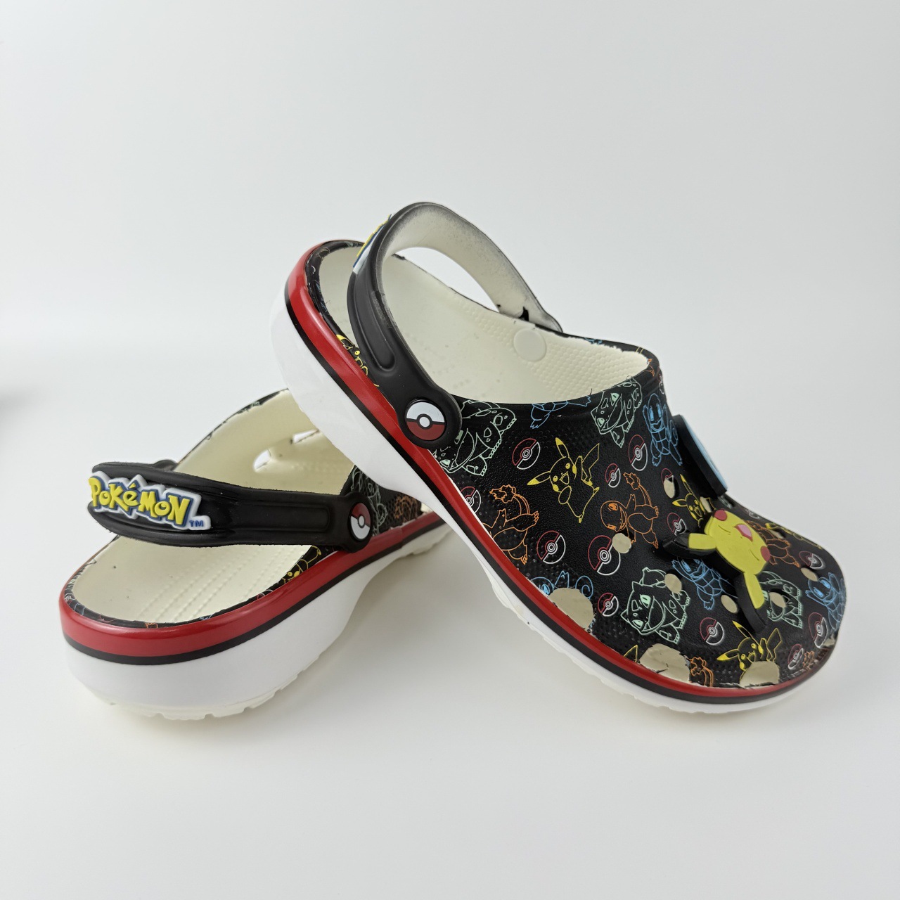 Pokémon original Melody Sanrio Piggy Page zapatos de playa para niños bolsas de cabeza agujero zapatos al por mayor
