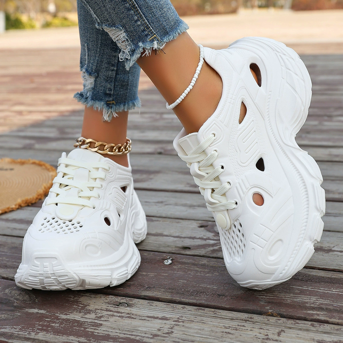 Спортивная обувь с толстой подошвой мода на улице