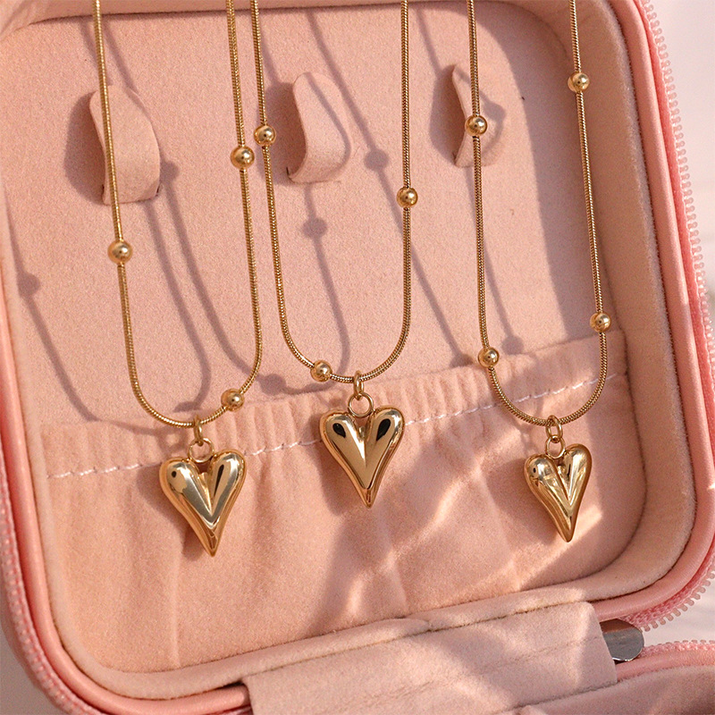 Simple Retro Peach Heart Shaped Pendant Stainless Steel Gold Necklace_colorza_2