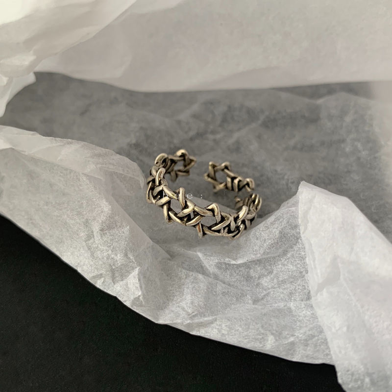 Retro woven ring