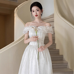 敬酒服新娘2025新款小众高端宴会一字肩晚礼服高级感法式订婚晨袍