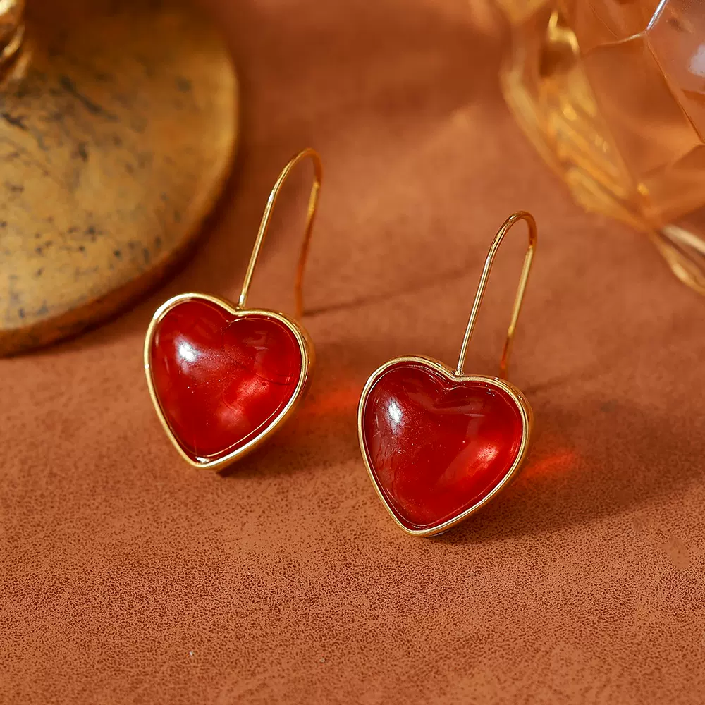 秋冬个性滴油红色爱心耳钩女气质时尚百搭耳环复古轻奢高级感耳饰