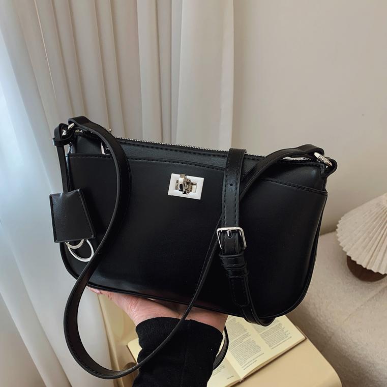 Popular bolso cuadrado ultrafuego para mujeres 2025 nueva moda simple bolso de brazo casual versátil bolso de hombro de alta calidad