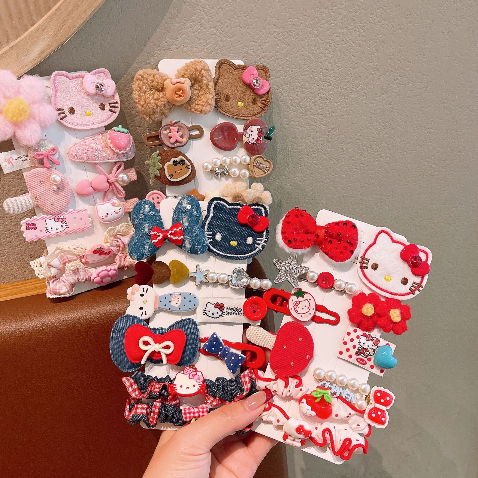 Otoño y invierno nuevo clip de pelo de lana para niños adorables accesorios de pelo para niñas tarjetas de pelo para bebés clip de peluche