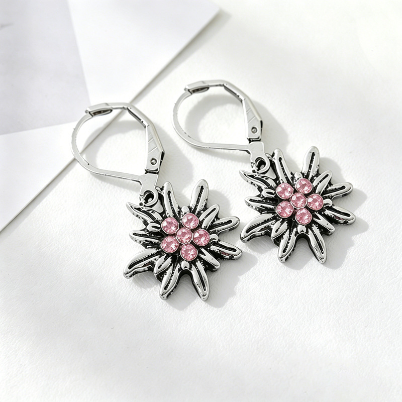 Summer New Design Ear Cuffs with Edelweiss Flower Earrings, Unique and Versatile Fashion Accessories Wholesale from Yiwu