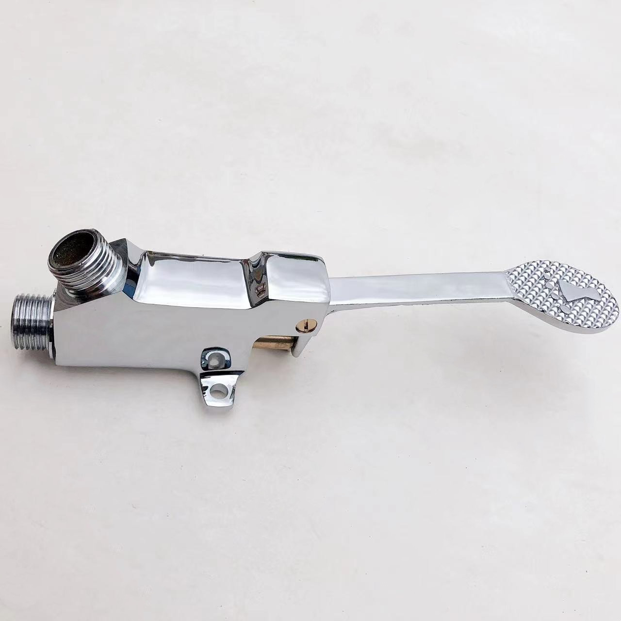Copper foot pedal horizontal washbasin faucet, public health faucet, laboratory foot pedal faucet undefined