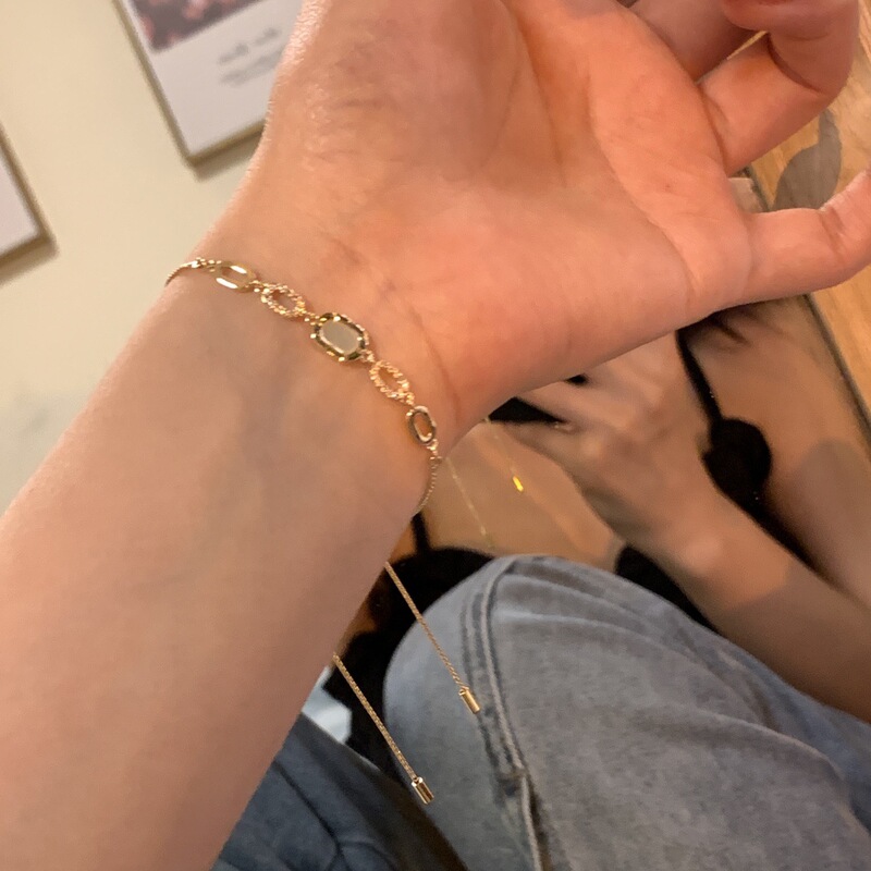 Light Luxury Cat's Eye Bracelet Women's Autumn and Winter ins Trendy Niche Design Advanced Feeling Hand Jewelry 2022 New Bracelet