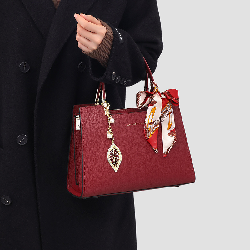 2025 New Women's Handbags - Bridal Wedding Bags, Shoulder Handbags, Large Capacity Commuter Crossbody Bags, Mother's Bags - Thumbnail 2