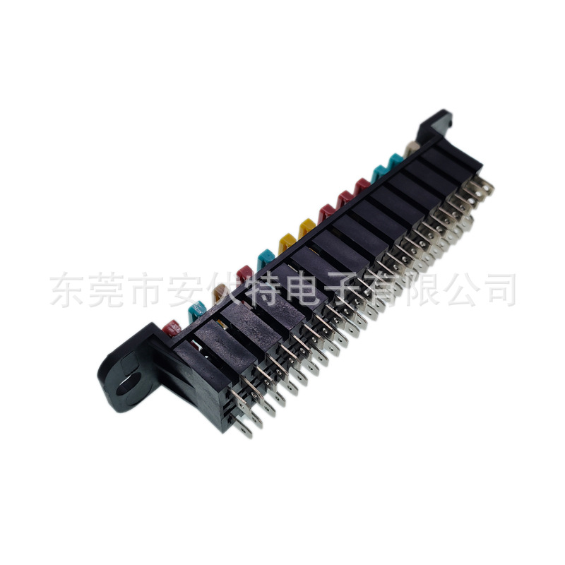 41.3722保险丝盒 伏尔加拉达用